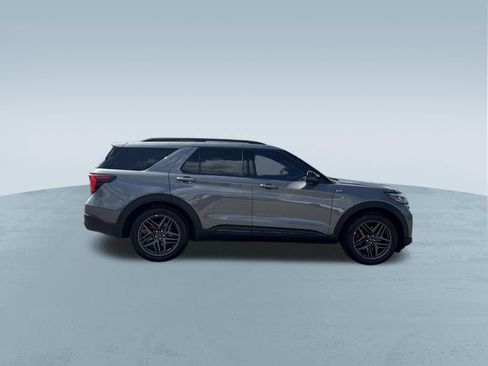 Used 2025 Ford Explorer ST-Line w/ Premium Package RWD image 9