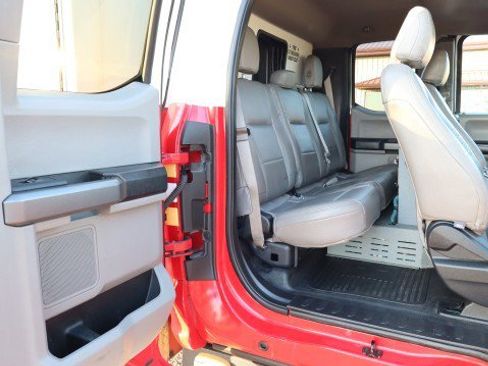Used 2017 Ford F550 4x4 SuperCab Super Duty image 11