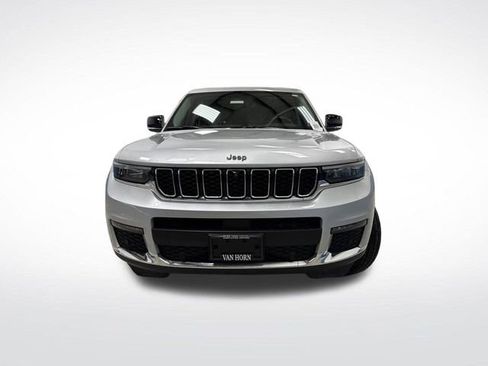 Used 2023 Jeep Grand Cherokee L Limited w/ Luxury Tech Group II image 12