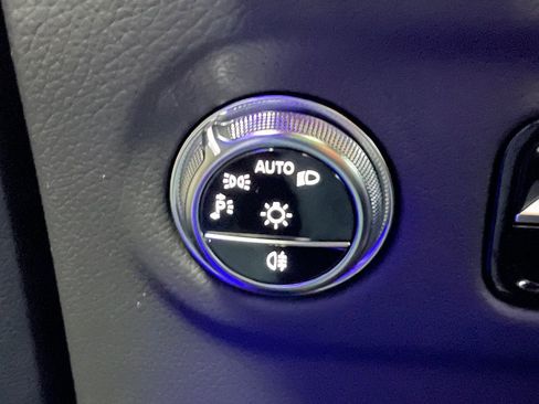 Used 2023 Mercedes-Benz EQS 580 4MATIC SUV image 40