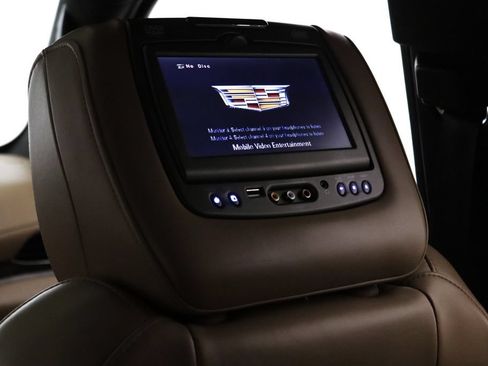 Used 2019 Cadillac Escalade ESV Platinum AWD/4WD image 10