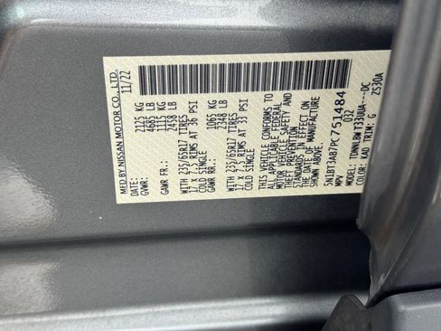 Used 2023 Nissan Rogue S AWD/4WD image 27