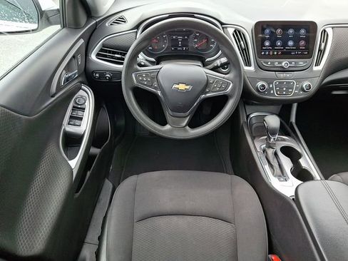 Used 2024 Chevrolet Malibu LT FWD image 11