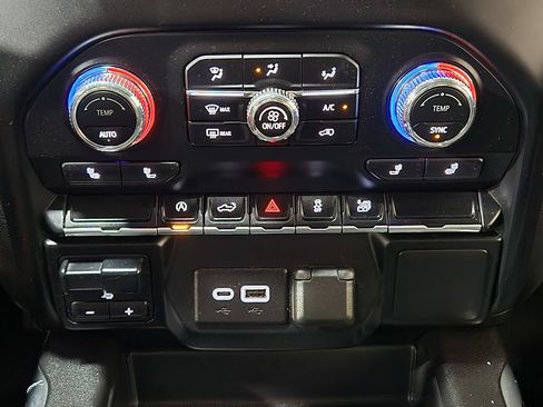 Used 2022 GMC Sierra 1500 Elevation AWD/4WD image 39