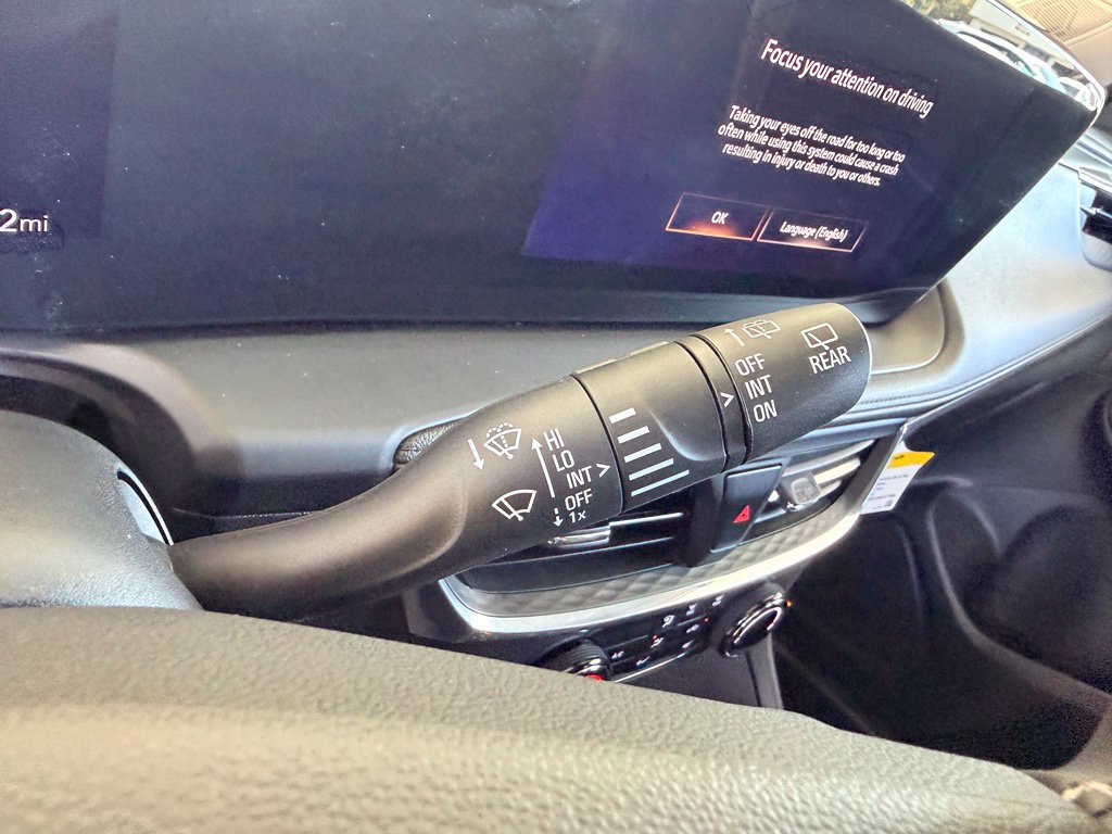 Used 2025 Buick Encore GX Preferred w/ Comfort Package FWD image 23