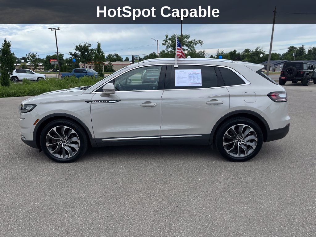 Used 2023 Lincoln Nautilus Reserve w/ Equipment Group 201A AWD/4WD image 2
