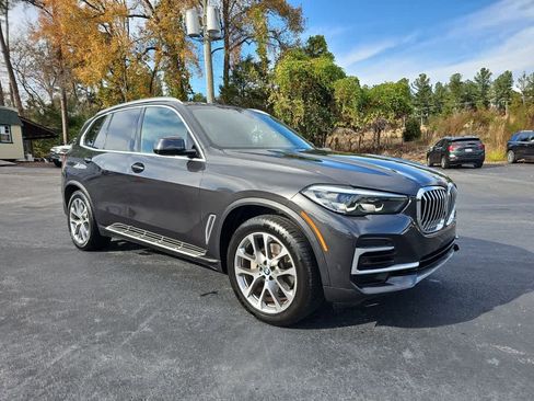 Used 2023 BMW X5 sDrive40i w/ Premium Package image 1