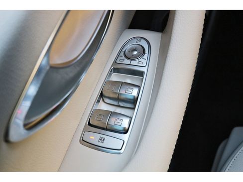 Used 2023 Mercedes-Benz E 450 4MATIC Sedan image 21