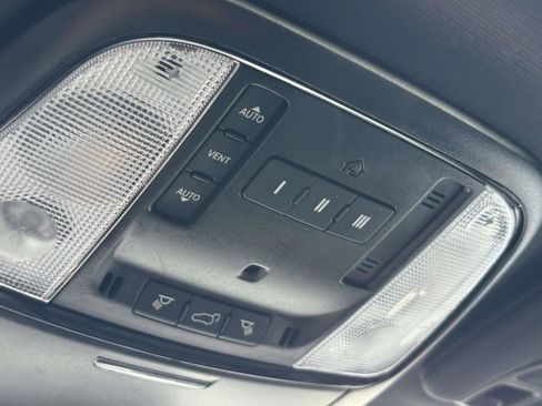 Used 2023 Dodge Durango GT AWD/4WD image 11