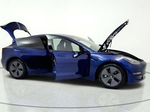 Used 2023 Tesla Model 3 Standard Range RWD image 20
