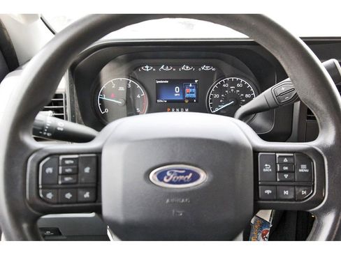 Used 2024 Ford F250 XLT w/ FX4 Off-Road Package AWD/4WD image 9