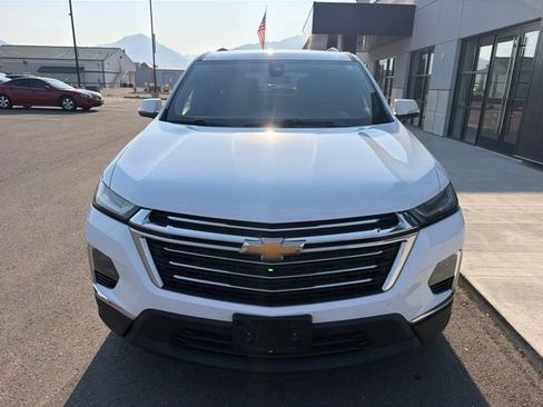 Used 2022 Chevrolet Traverse LT AWD/4WD image 2