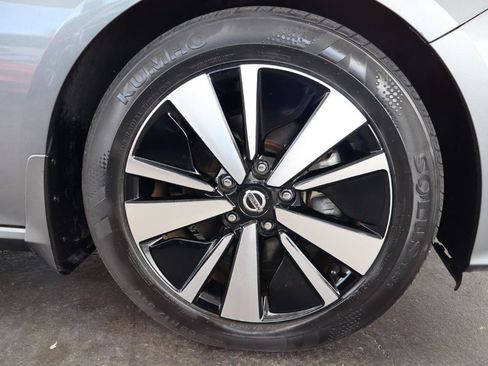Used 2021 Nissan Altima 2.5 SL FWD image 30