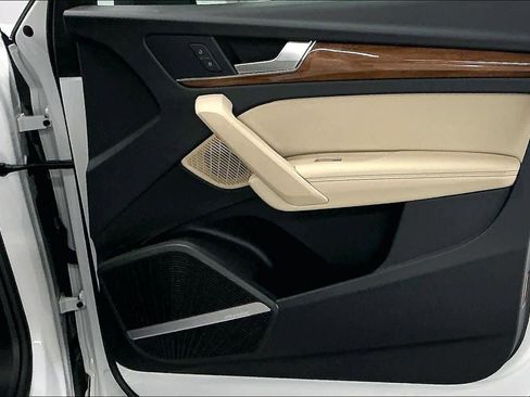 Used 2023 Audi Q5 2.0T Premium Plus w/ Premium Plus Package image 24