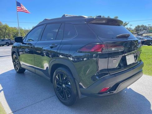 Used 2024 Toyota Corolla Cross AWD Hybrid image 5