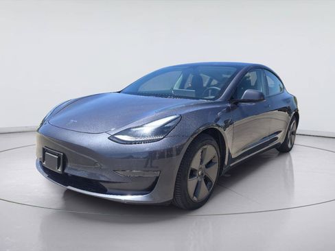 Used 2023 Tesla Model Y AWD image 1