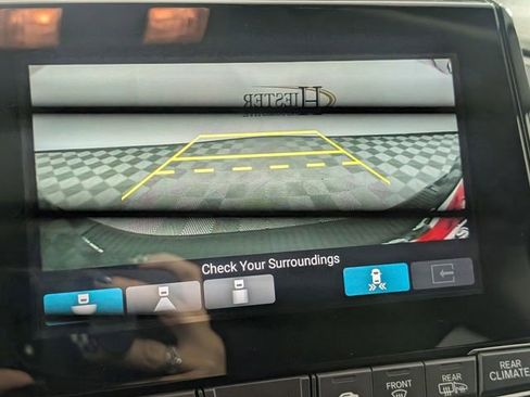 Used 2023 Honda Odyssey Touring image 21