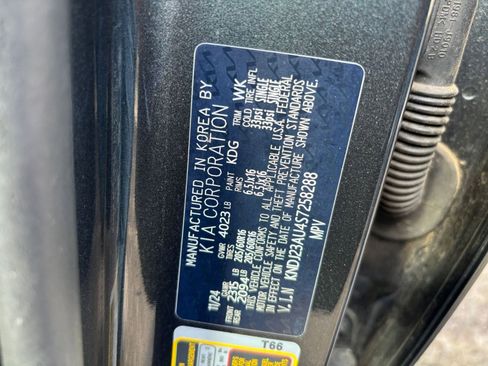 Used 2025 Kia Sportage LX FWD image 26