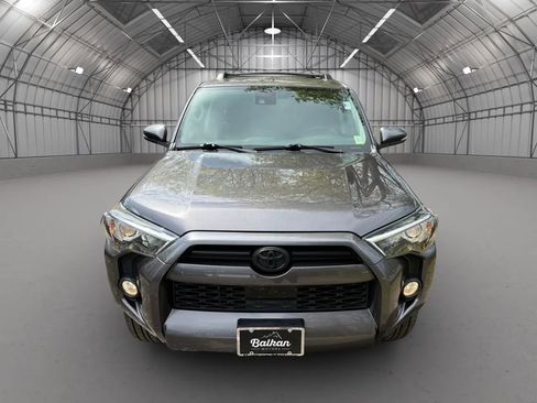 Used 2020 Toyota 4Runner SR5 Premium w/ Moonroof Package AWD/4WD image 14