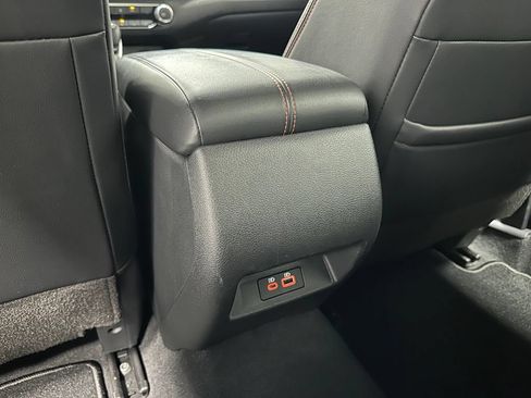 Used 2023 Nissan Altima 2.5 SR FWD image 46