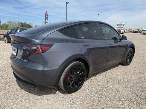 Used 2023 Tesla Model Y Long Range AWD/4WD image 11