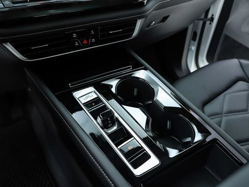 New 2026 Volkswagen Atlas SE FWD image 24