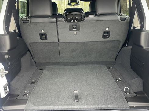 New 2026 Jeep Wrangler Sahara AWD/4WD image 28