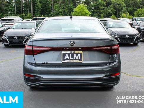 Used 2025 Volkswagen Jetta Sport FWD image 11
