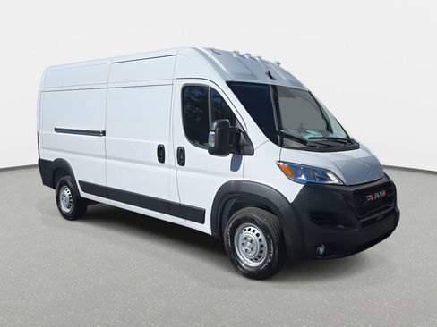 New 2026 RAM ProMaster 2500 w/ Convenience Group FWD image 3