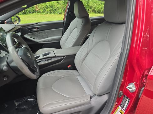 Used 2021 Toyota Avalon Limited w/ Advanced Safety Package FWD image 16