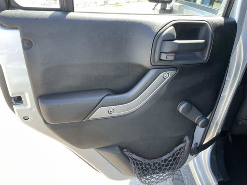 Used 2012 Jeep Wrangler Unlimited Sport AWD/4WD image 16