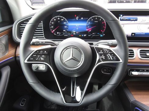 New 2026 Mercedes-Benz GLS 450 GLS 450 image 28