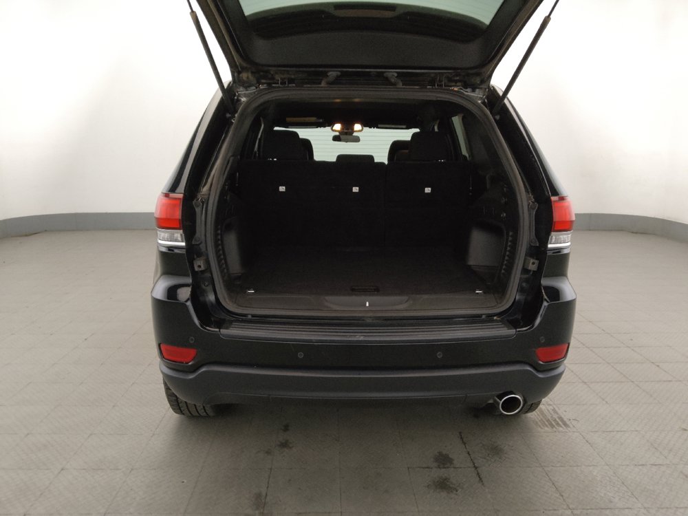 Used 2021 Jeep Grand Cherokee Laredo AWD/4WD image 29