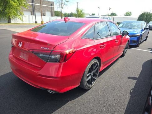 Used 2023 Honda Civic Sport image 4