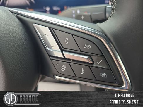 Used 2025 Buick Enclave Sport Touring AWD/4WD image 33