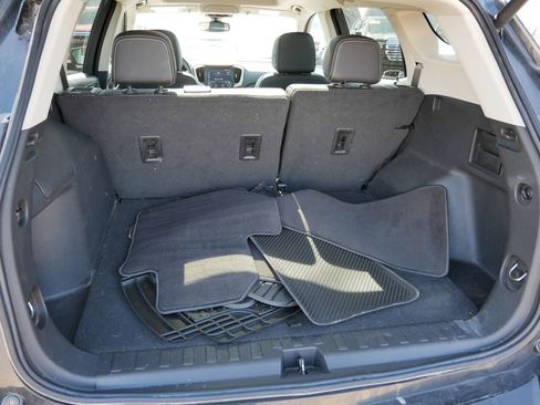 Used 2022 GMC Terrain Denali image 10