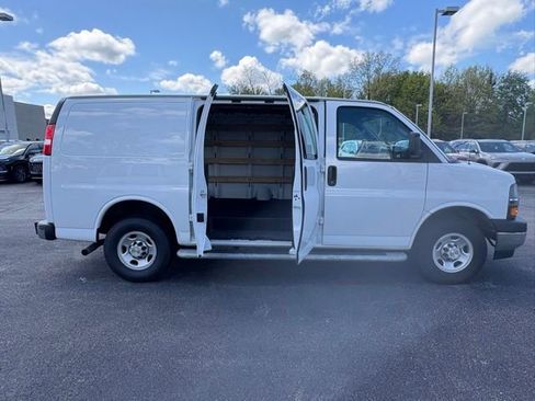 Used 2024 Chevrolet Express 2500 w/ Driver Convenience Package RWD image 11