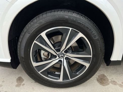 Certified 2024 Lexus RX 350h w/ Accessory Package (Z1) image 9