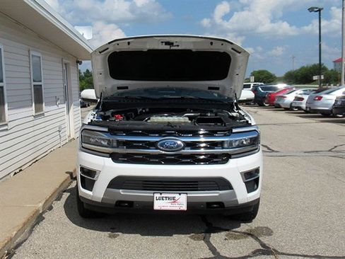 Used 2022 Ford Expedition Max Limited image 6