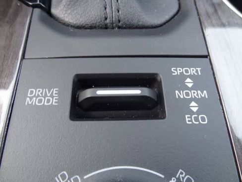 Certified 2020 Toyota Highlander Limited image 19