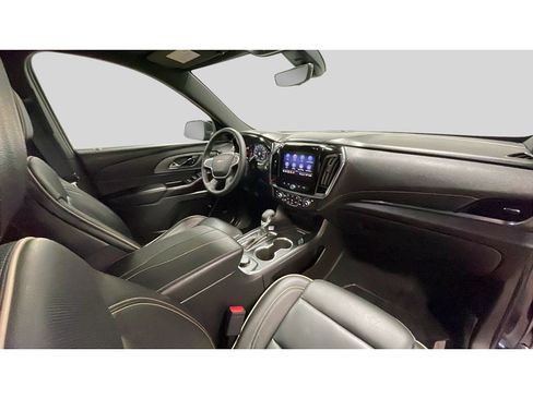 Used 2023 Chevrolet Traverse Premier AWD/4WD image 19