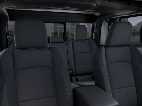 New 2025 Jeep Gladiator Sport image 26