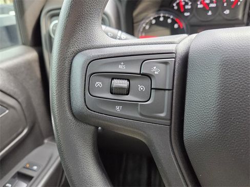 Used 2025 Chevrolet Silverado 2500 W/T image 34