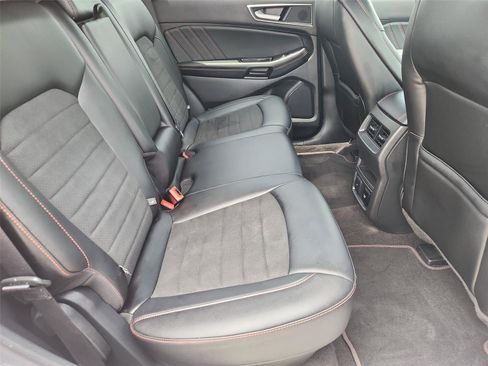 Used 2020 Ford Edge ST-Line FWD image 25