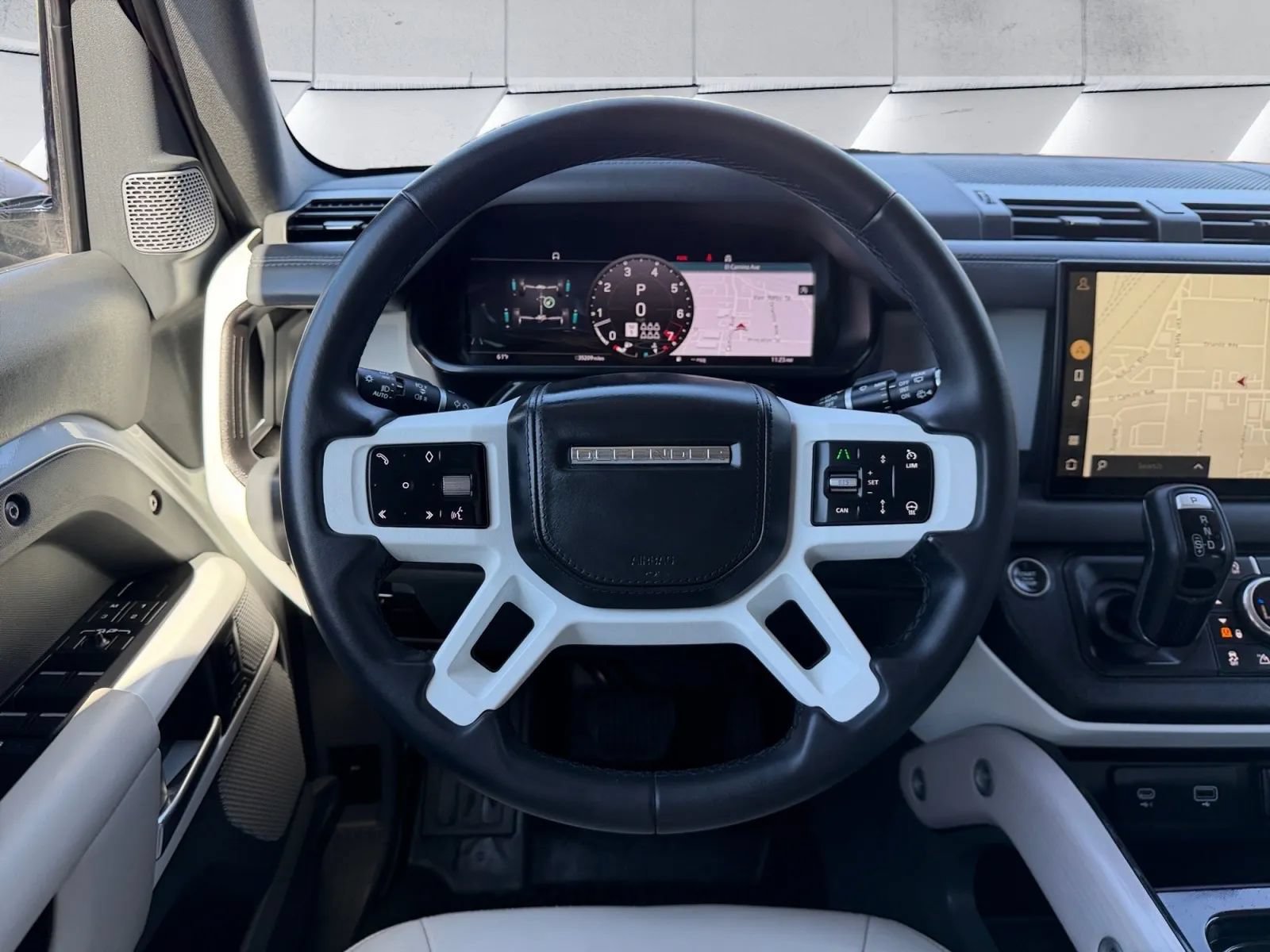 Used 2023 Land Rover Defender 130 First Edition AWD/4WD image 21
