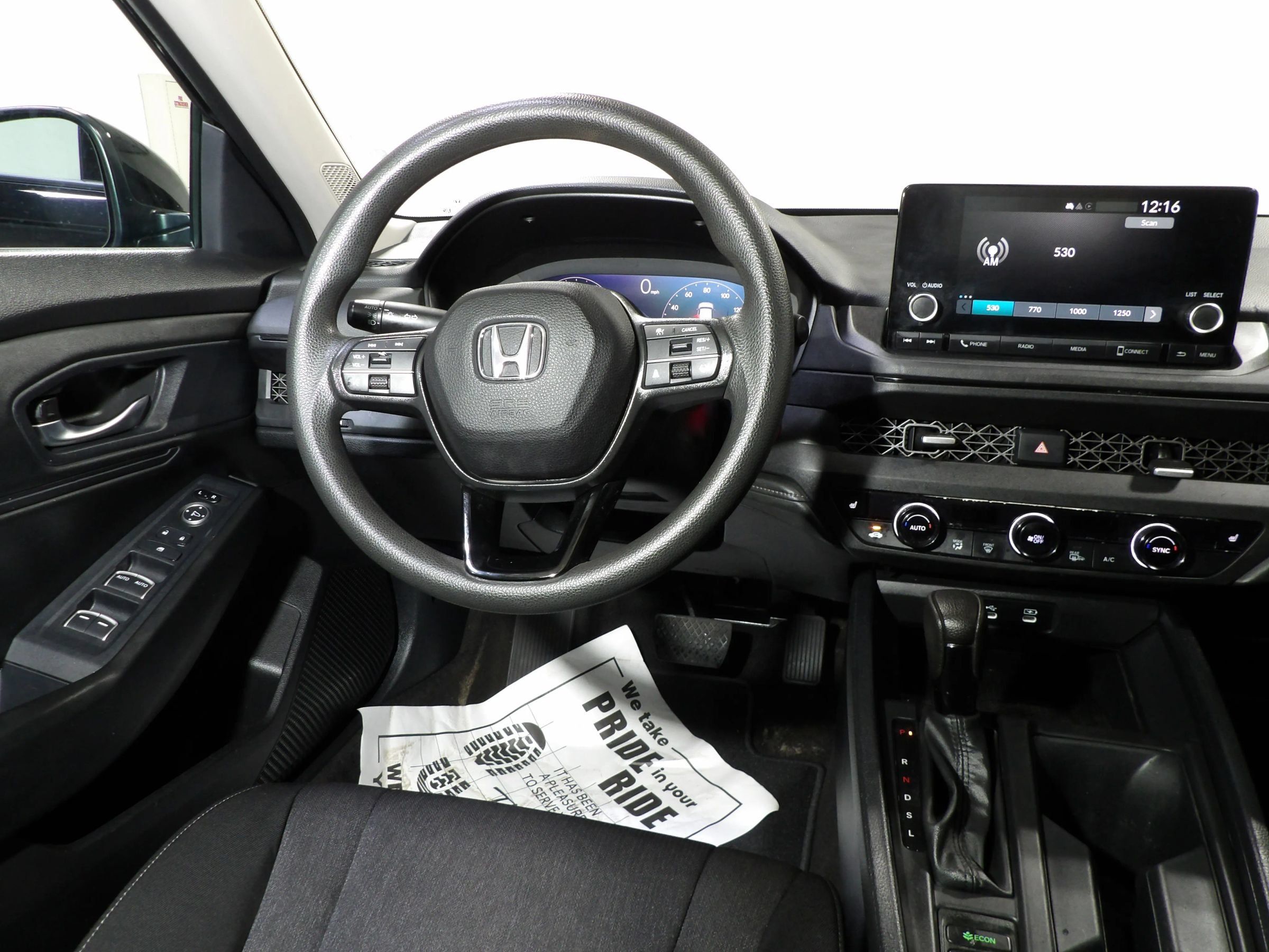 Used 2025 Honda Accord SE image 11