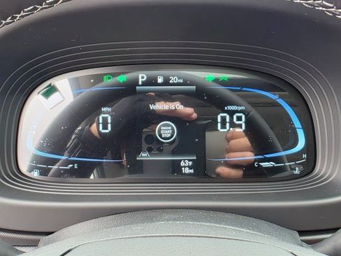 New 2025 Hyundai Venue SEL image 23