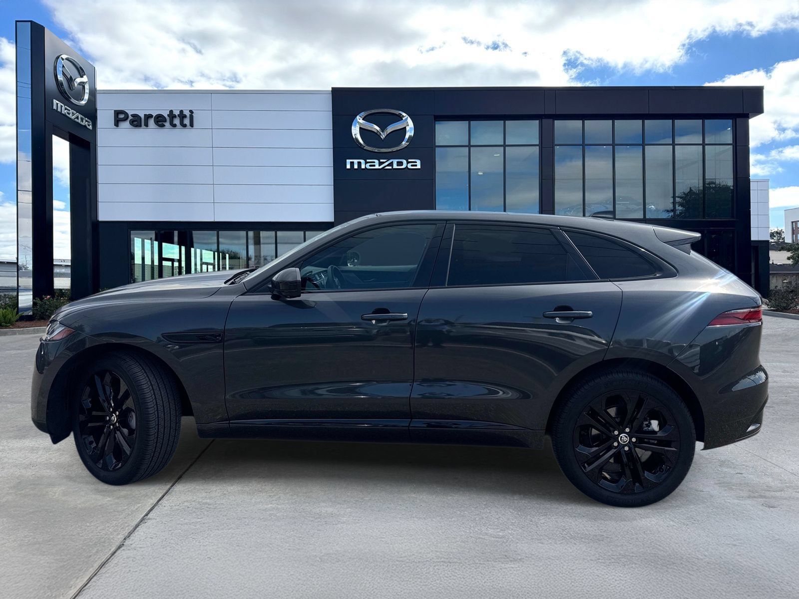 Used 2026 Jaguar F-PACE R-Dynamic S AWD/4WD image 2