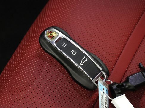 New 2026 Porsche Cayenne AWD/4WD image 24