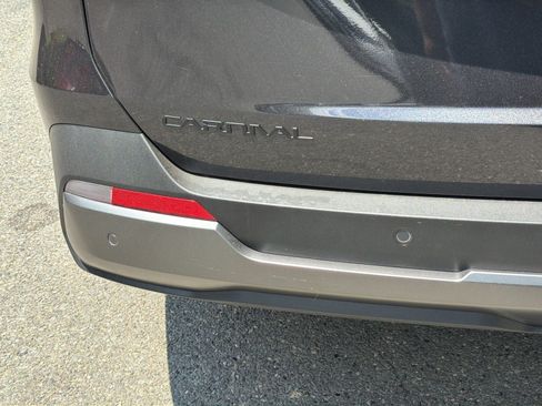 New 2026 Kia Carnival SX Prestige FWD image 19